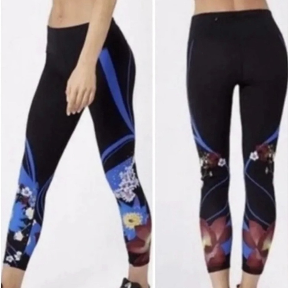 *Sweaty Betty Tokyo Bloom Leggings Sz. XS Waistband 12" Inseam 25" Rise 9”EUC